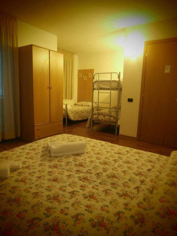 Hotel Orsa Maggiore Falcade Camera foto