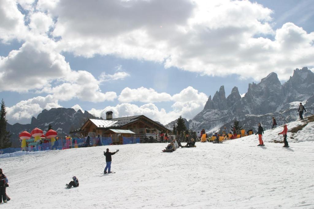 Hotel Orsa Maggiore Falcade Esterno foto
