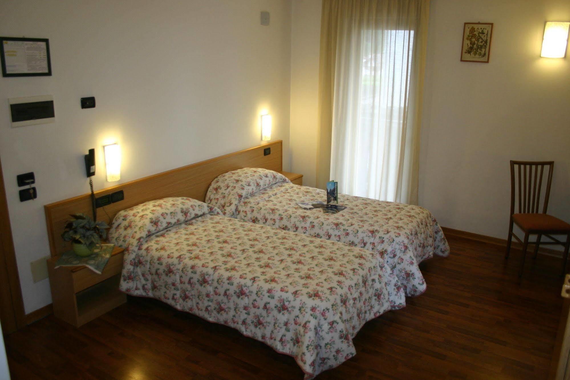 Hotel Orsa Maggiore Falcade Esterno foto