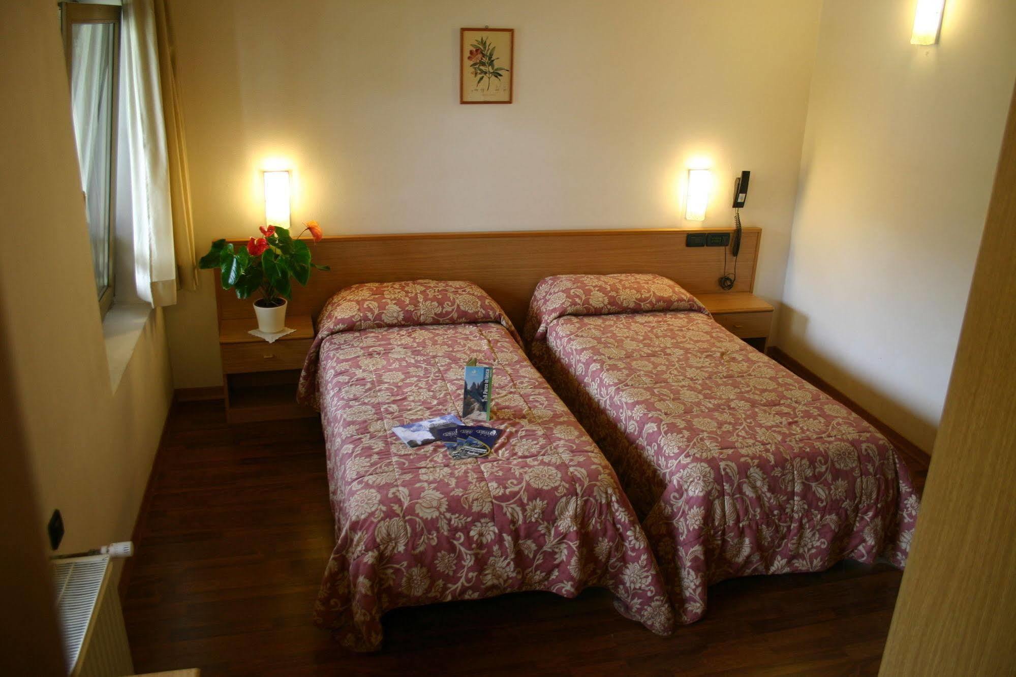 Hotel Orsa Maggiore Falcade Esterno foto